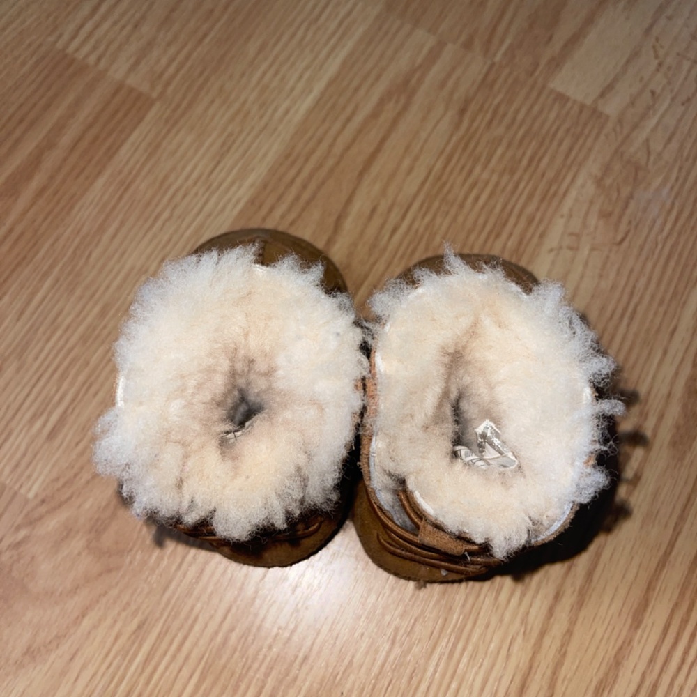 Toddler Ugg Faux Fur Lined Tan / Light Brown Boots Size Small - Picture 6 of 9